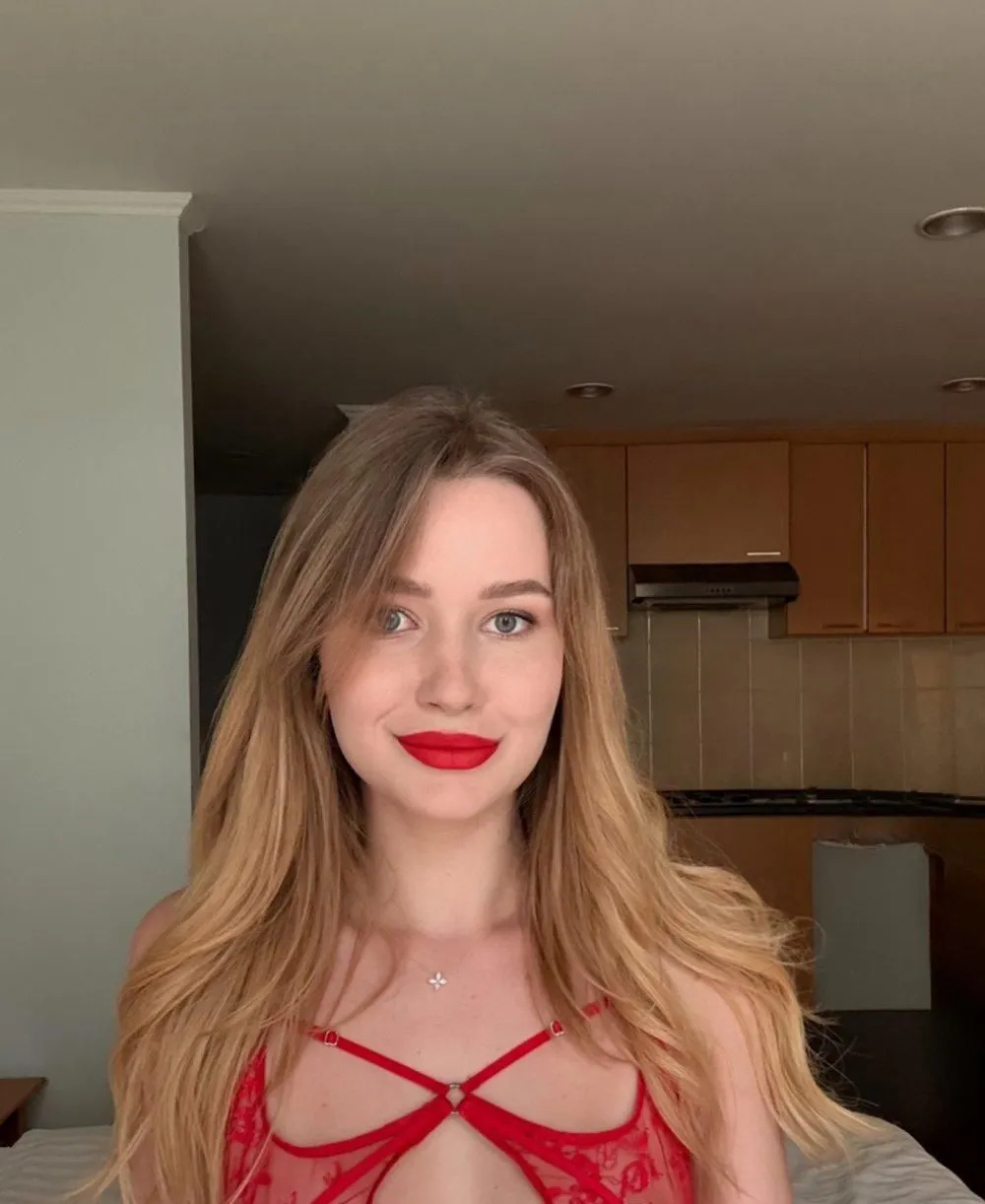 Veronica photo 3