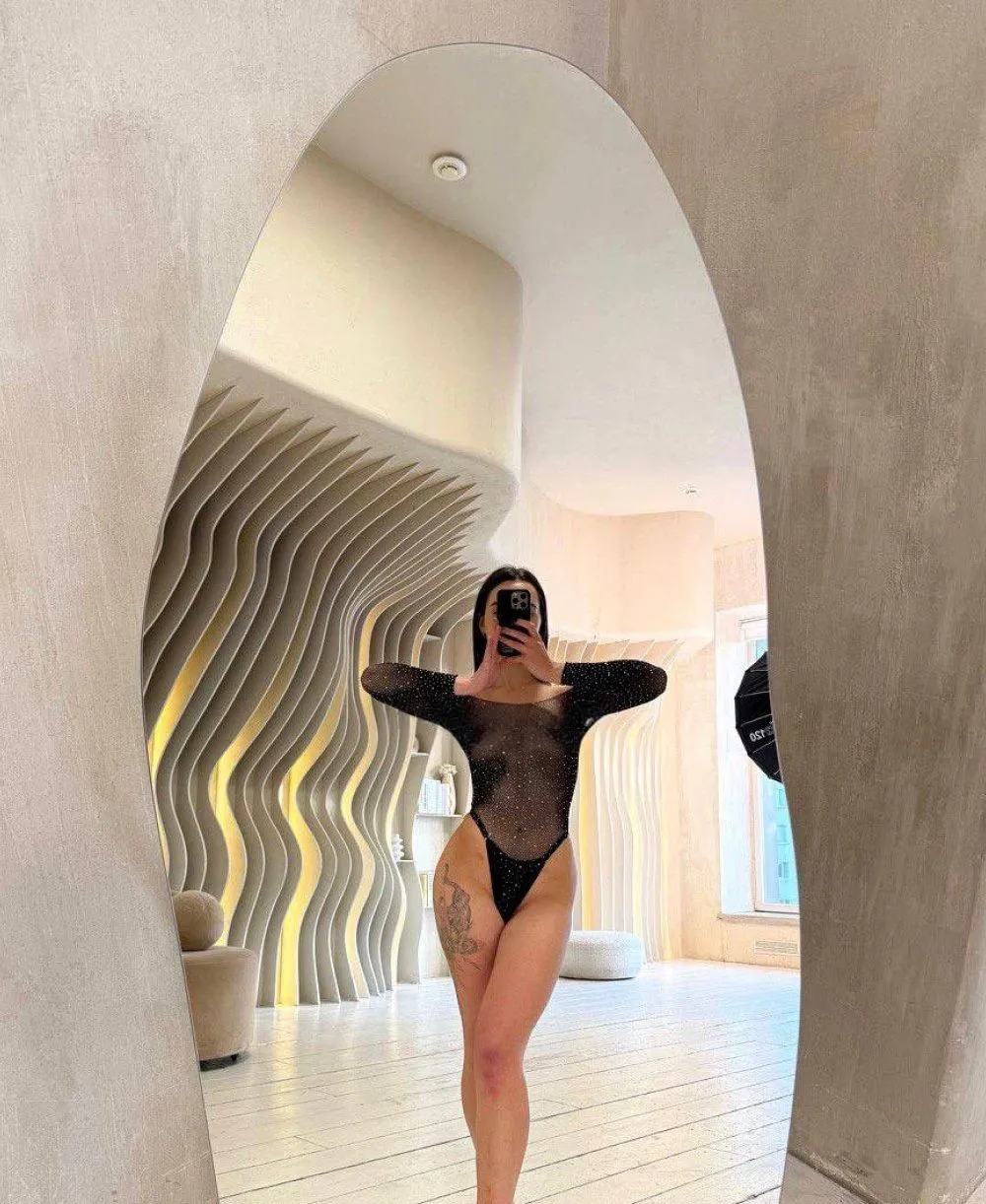 Mila photo 3